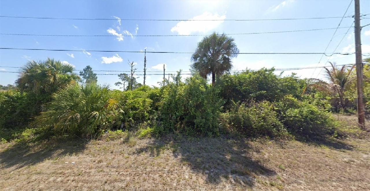 4205 Sally Ave., Lehigh Acres, FL 33976