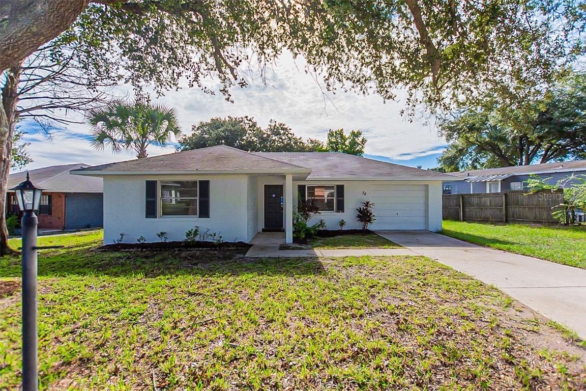 38 Westridge Rd., Davenport, FL 33837