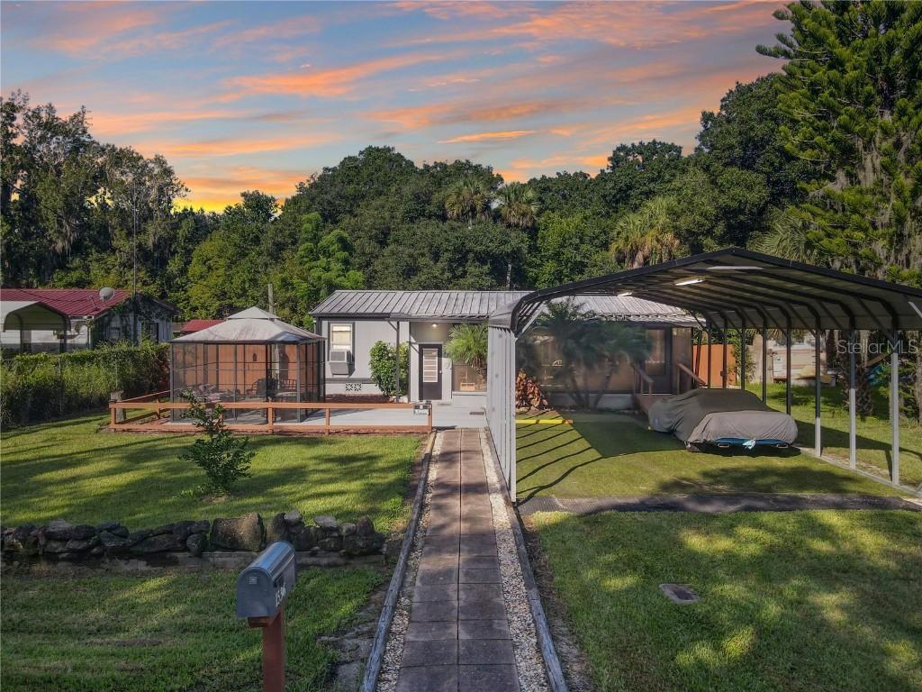 1536 Elizabeth St., New Smyrna Beach, FL 32168