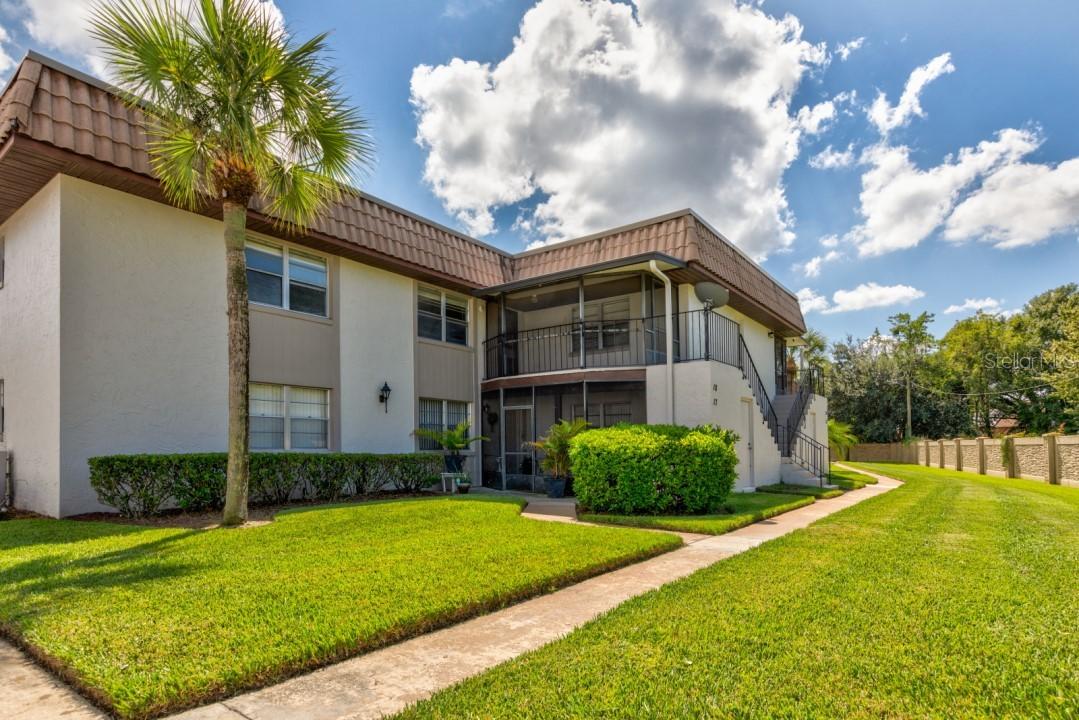 18 Windtree Ln. #201, Winter Garden, FL 34787
