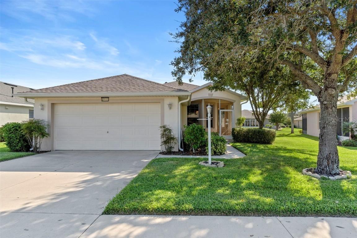 27111 Nostalgia Dr Dr., Leesburg, FL 34748