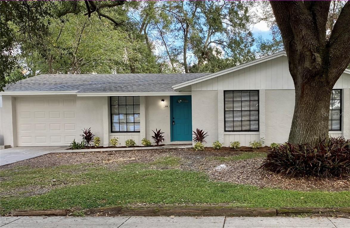 2212 Dumbarton Way, Valrico, FL 33594