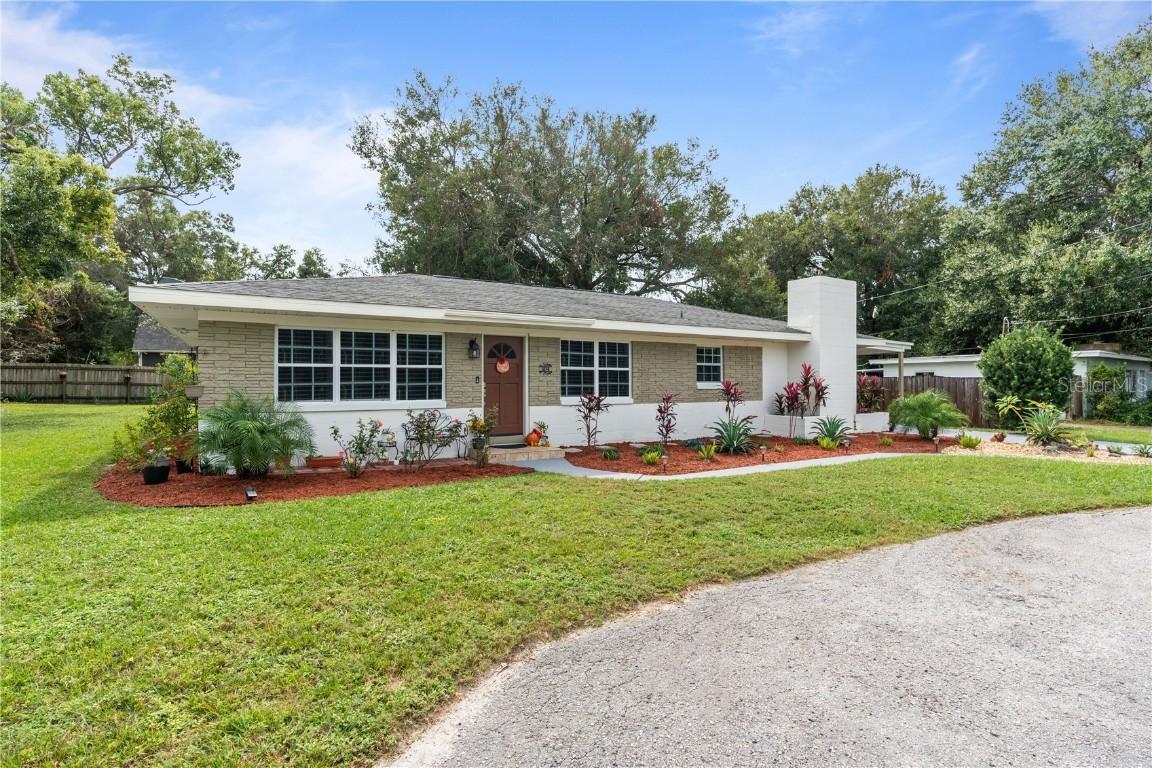 504 Prairie Lake Dr., Fern Park, FL 32730