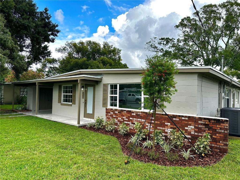 2927 Touraine Ave., Orlando, FL 32812