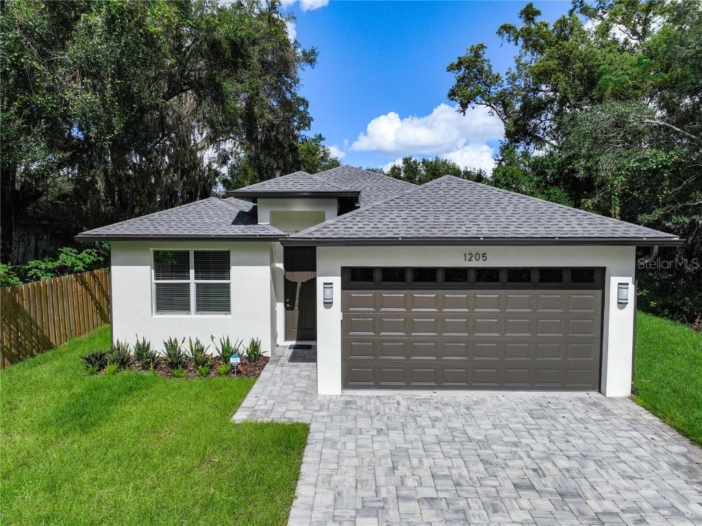1205 Royal Palm Ave., Orlando, FL 32809