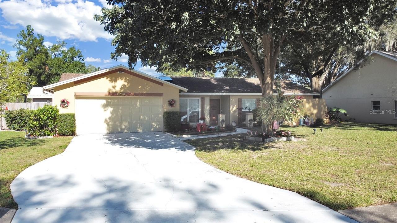807 Eveningside Ct., Tampa, FL 33613