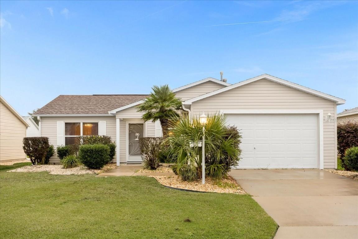 893 Ladson Loop, The Villages, FL 32162