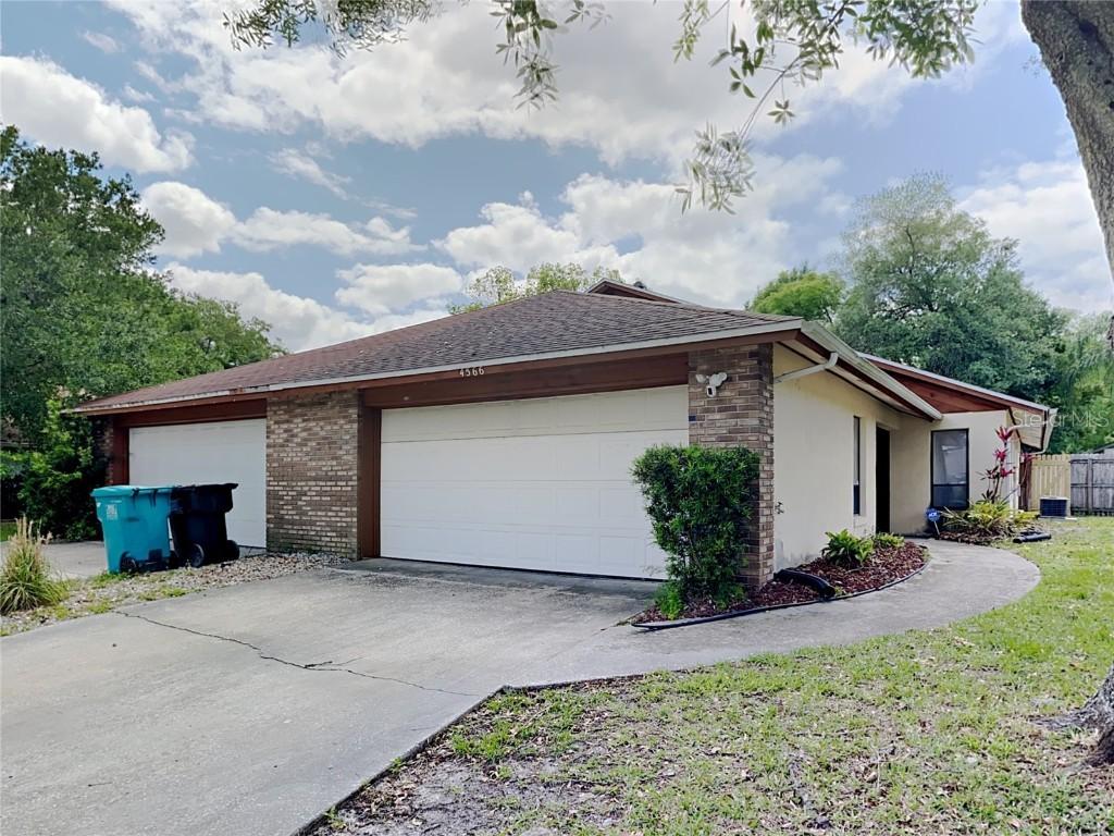 4566 Heritage Oak Dr., Orlando, FL 32808