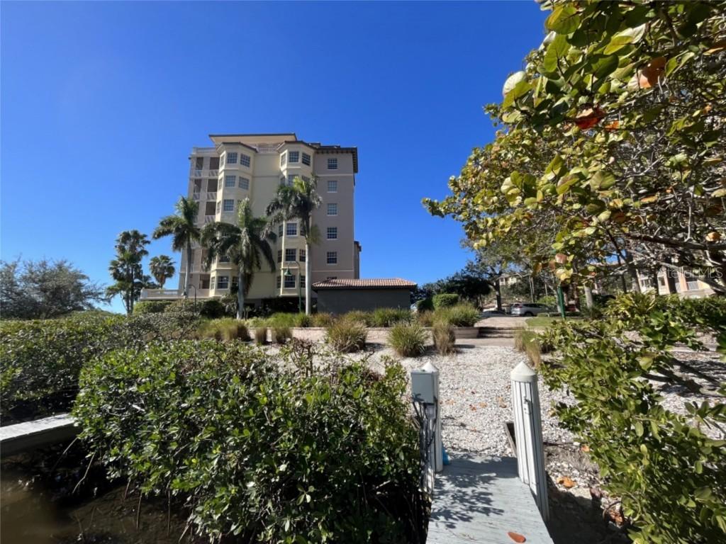 1921 Monte Carlo Dr. #302, Sarasota, FL 34231