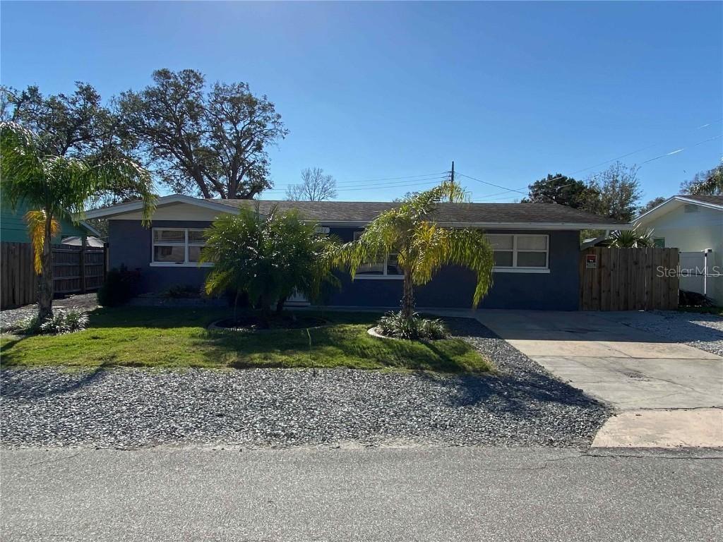 406 Adele St., Edgewater, FL 32132