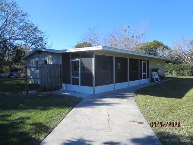 225 Palm Pl., Sanford, FL 32773