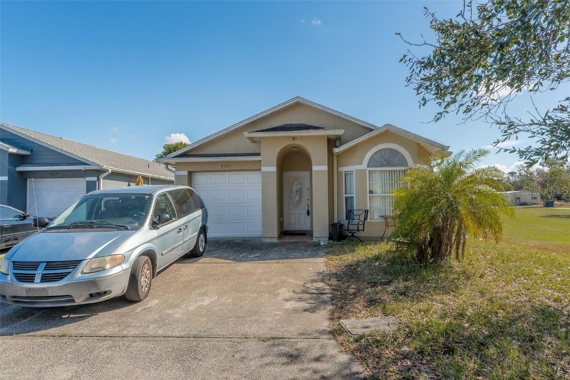 4125 Hampshire Village Ct., Orlando, FL 32822