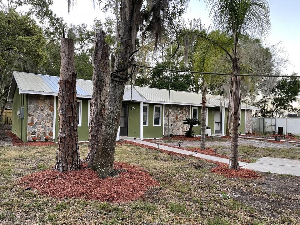 613 Pineville Ln., Lakeland, FL 33810