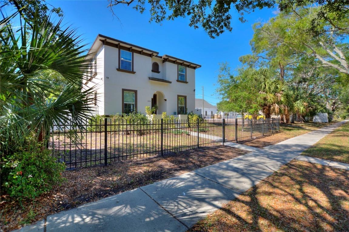 4320 1st Ave., St Petersburg, FL 33713