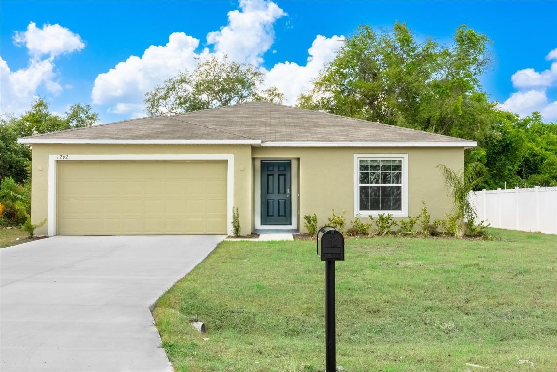 1202 Wahneta Ct., Kissimmee, FL 34759