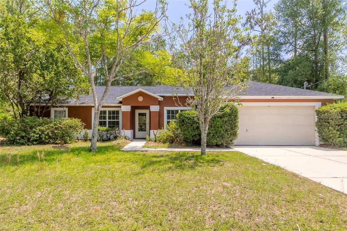 94 Raemoor Dr., Palm Coast, FL 32164