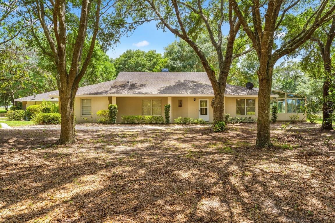 2800 Hammock Grove Rd., Groveland, FL 34736