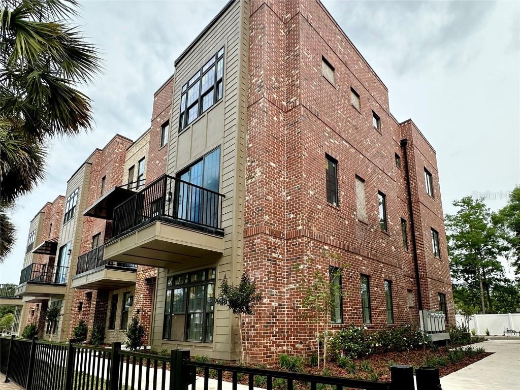 60 N Park Ave., Winter Garden, FL 34787