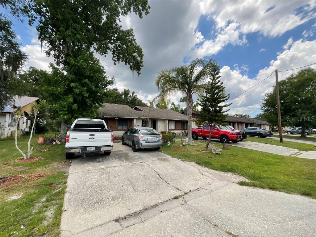 1018/1020 Old South Dr., Lakeland, FL 33811