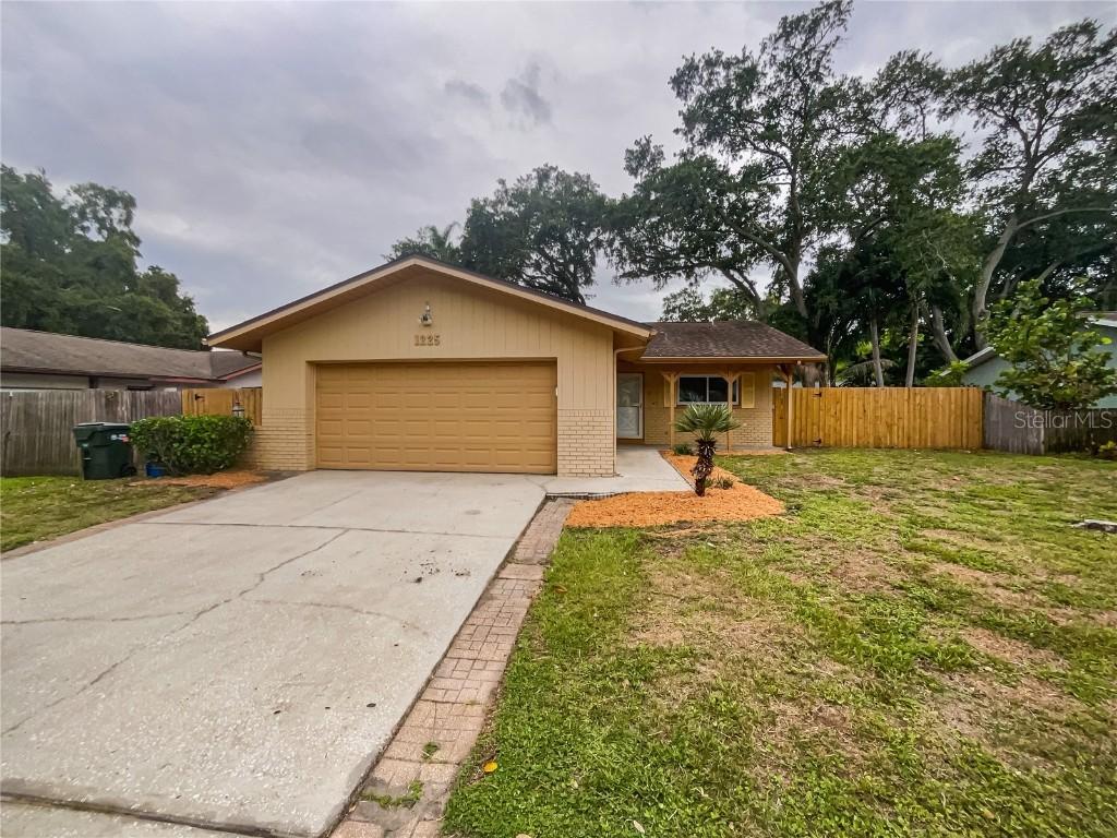 1225 Markley Dr., Largo, FL 33770