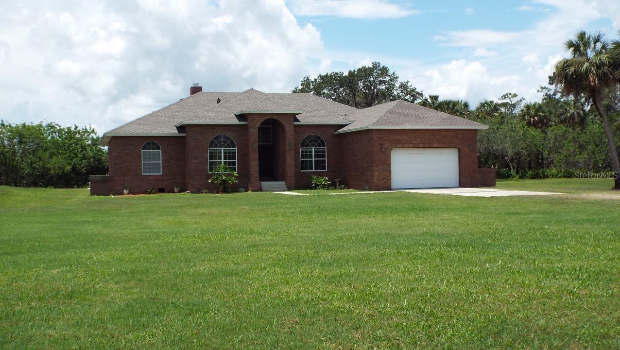 3681 Lake Harney Cir., Geneva, FL 32732