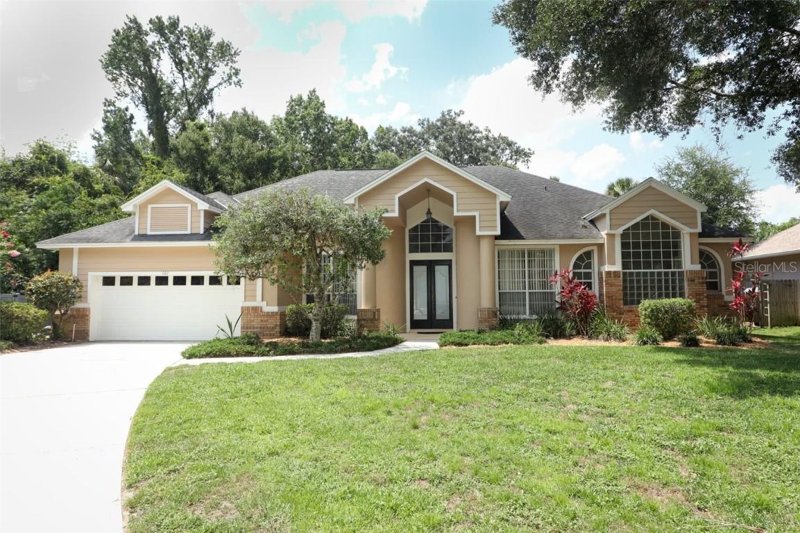 660 Macglenross Dr., Oviedo, FL 32765