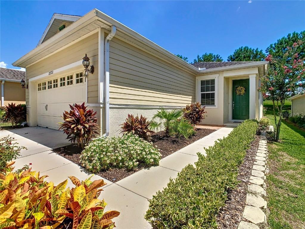 21722 Belgian Ct., Mount Dora, FL 32757