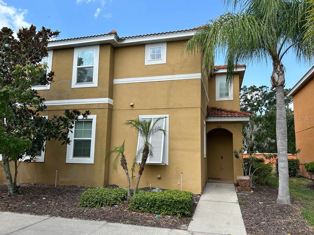 820 Las Fuentes Dr., Kissimmee, FL 34746