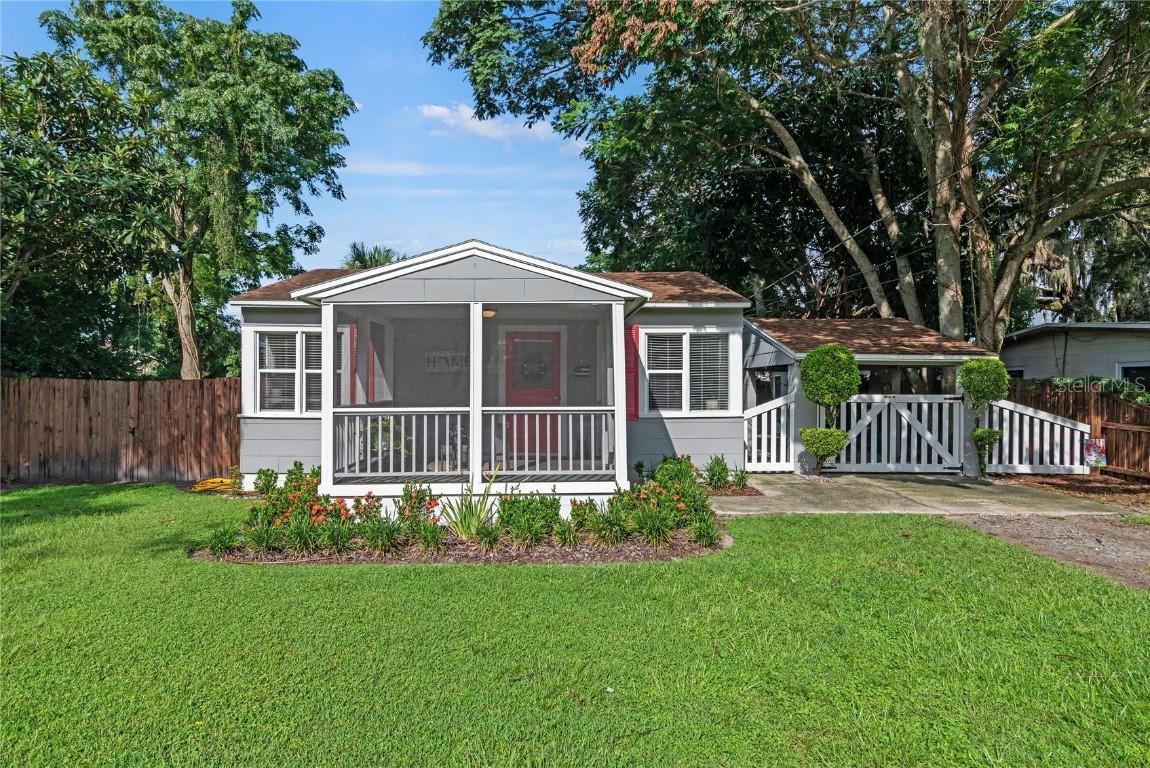 2350 Mayer St., Orlando, FL 32806