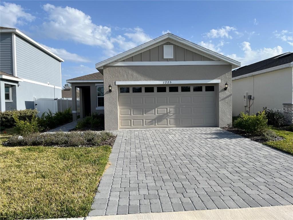1225 Atlantic Ave., Fruitland Park, FL 34731