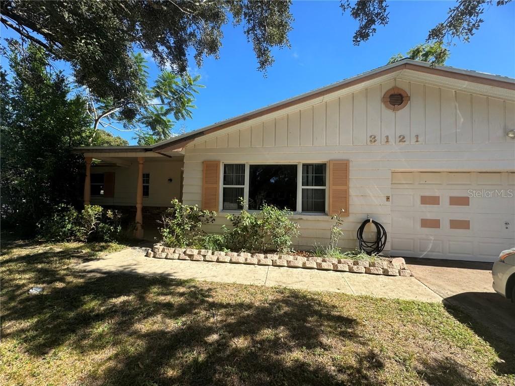 3121 Castle Oak Ave., Orlando, FL 32808