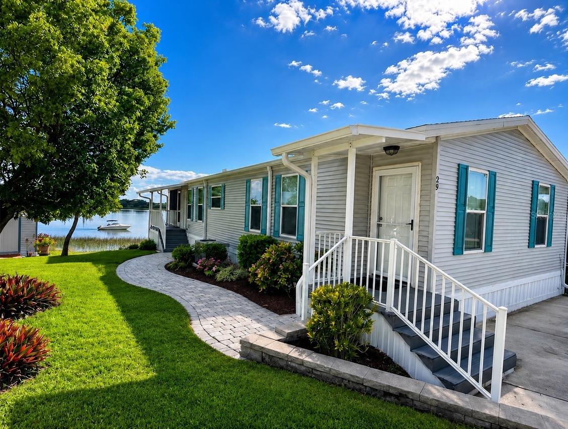 29 Ginger Quill Cir., Lake Wales, FL 33853