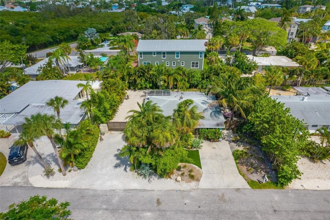 215 82nd St., Holmes Beach, FL 34217