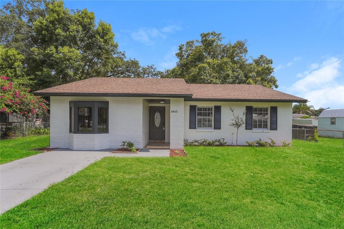 1803 E Alabama St., Plant City, FL 33563