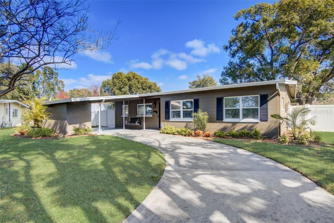 5205 Chenault Ave., Orlando, FL 32839