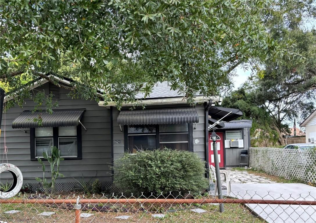 1621 Indiana St., Orlando, FL 32805
