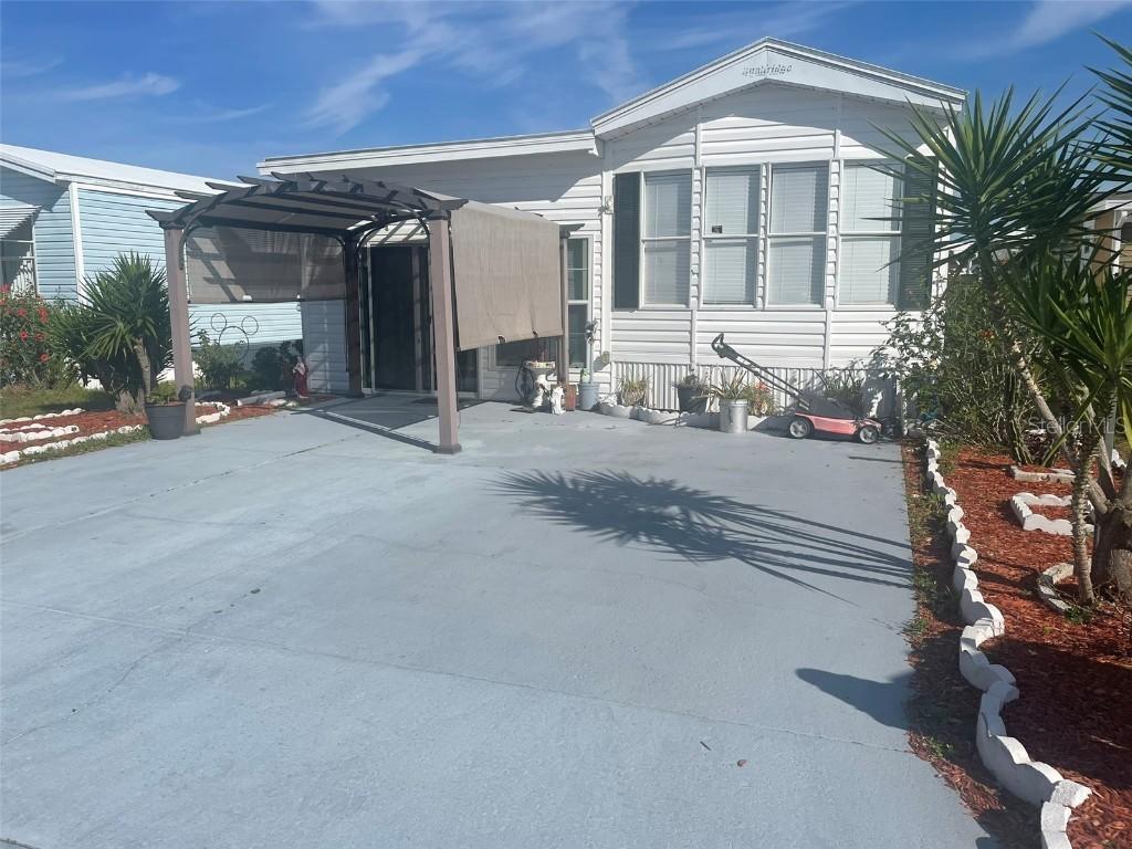 112 Pansy St., Davenport, FL 33837