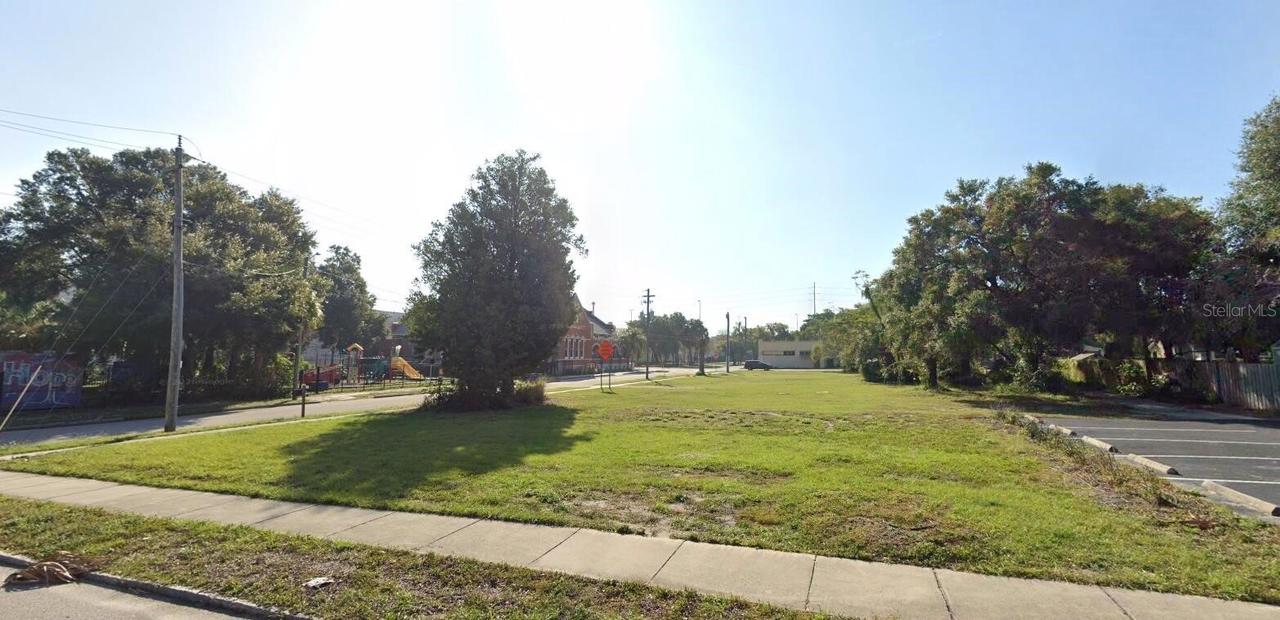 2010 N Lamar Ave St., Tampa, FL 33602