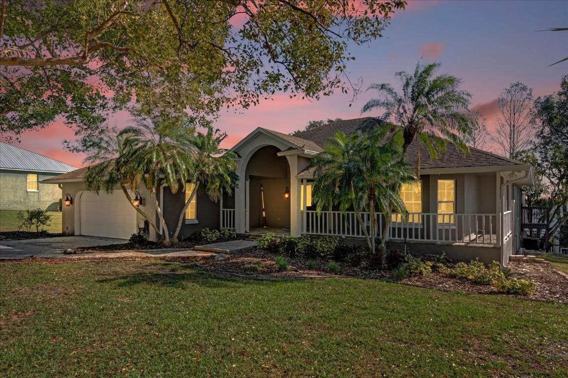 128 W Juliana Way, Auburndale, FL 33823