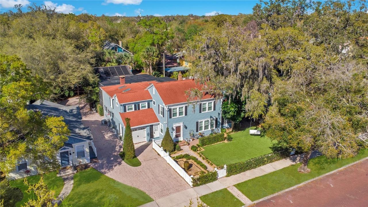 809 E Ridgewood St., Orlando, FL 32803