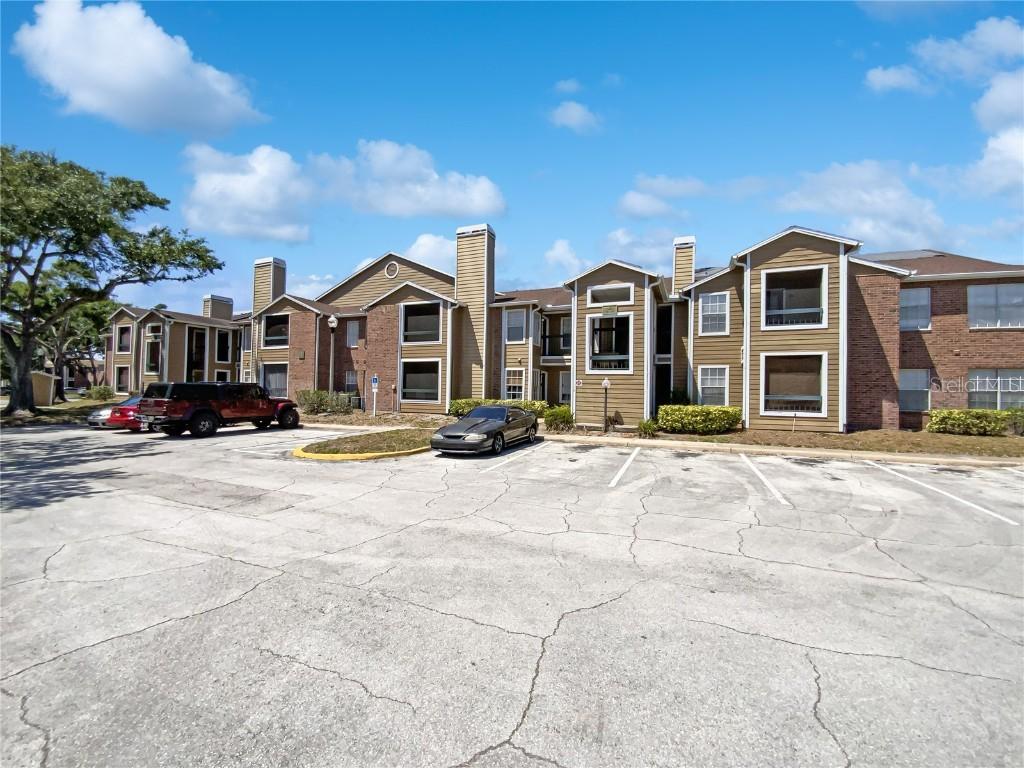 4367 Thornbriar Ln. #108, Orlando, FL 32822