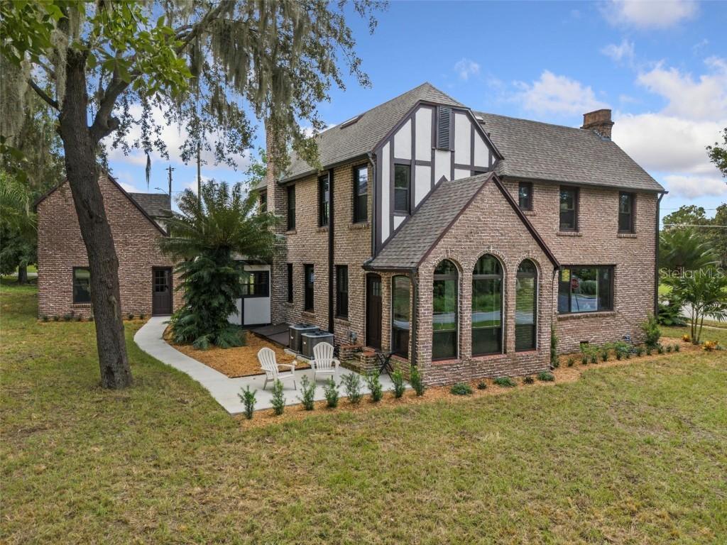 1689 Lakeshore Dr., Eustis, FL 32726