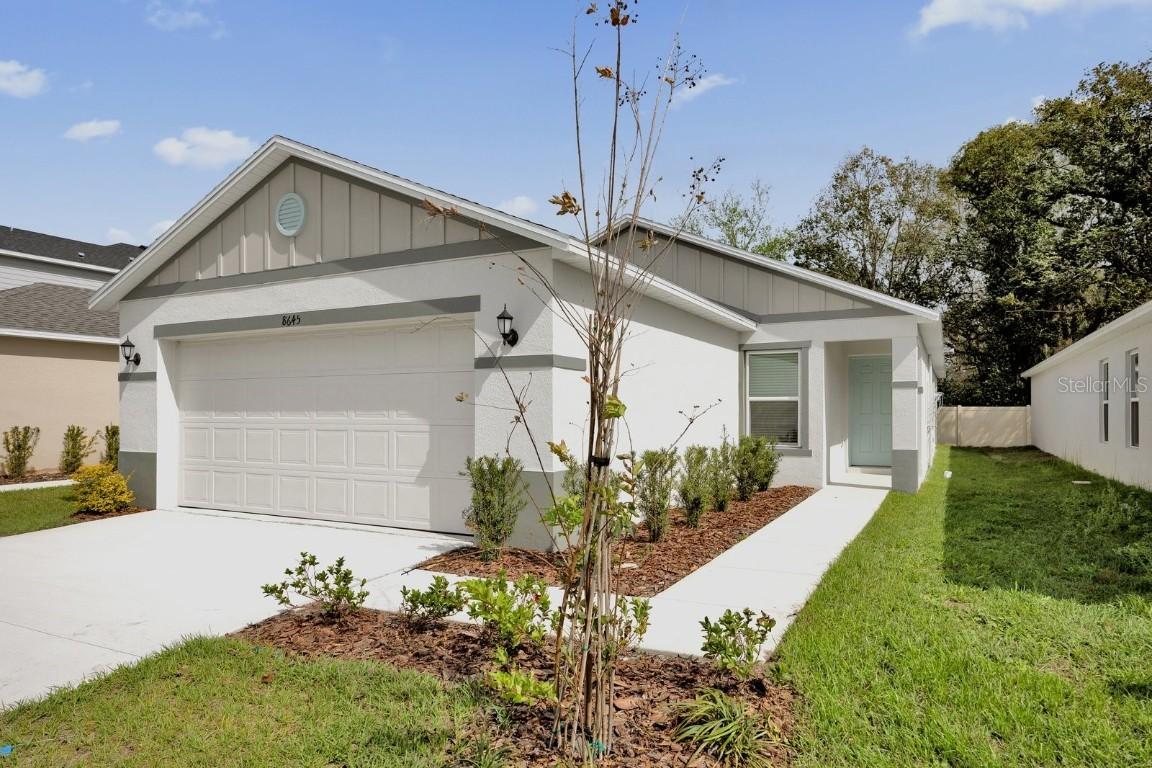 8645 Caribbean Pine Way, Lakeland, FL 33809