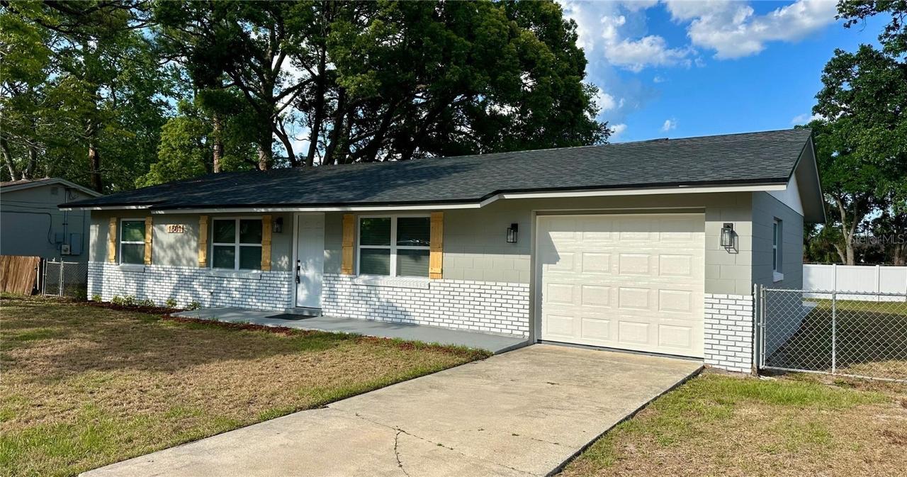 1801 James St., South Daytona, FL 32119