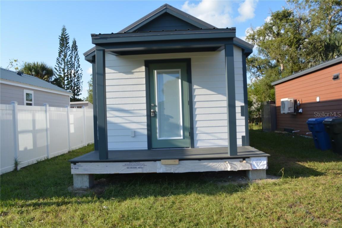 575 2nd St., Oviedo, FL 32765