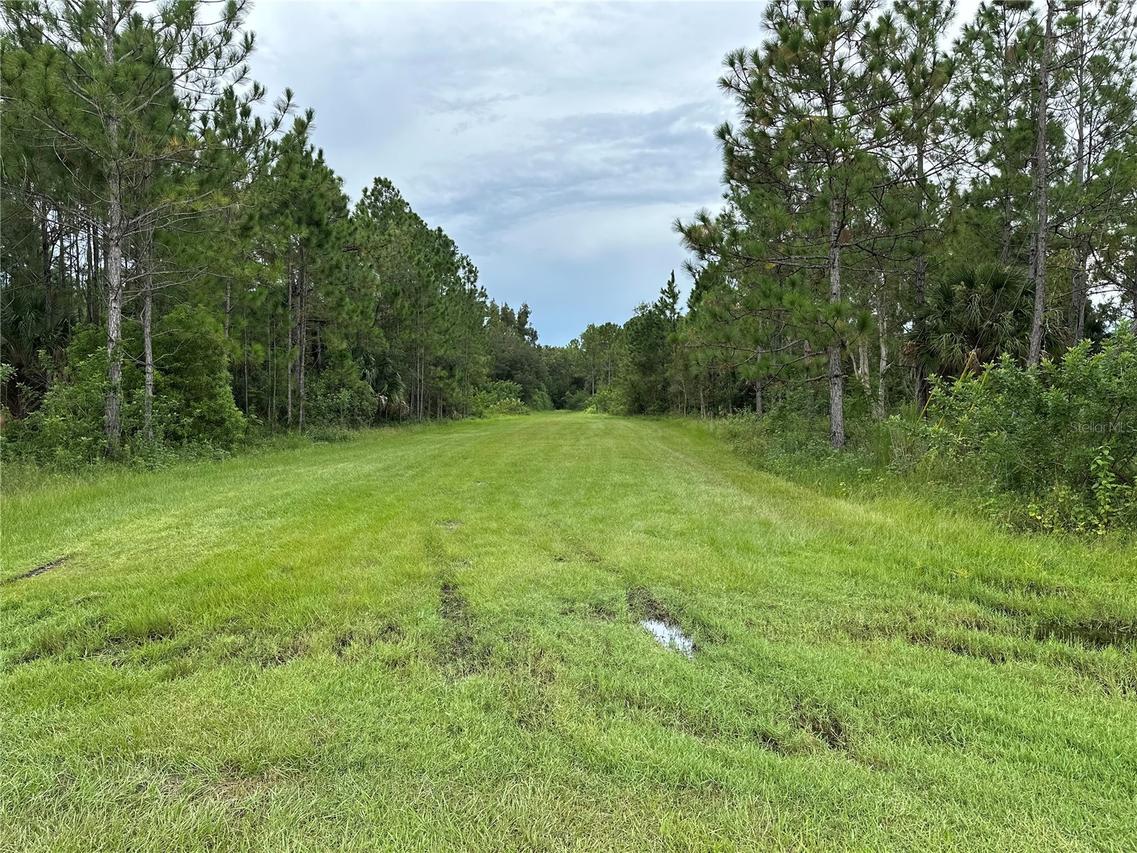 1012 Indian Lake Dr. #7, Indian Lake Estates, FL 33855