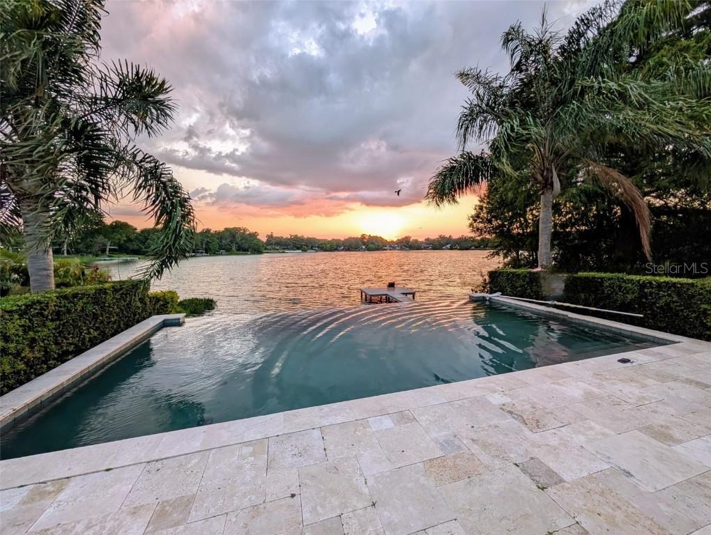 1010 Strathmore Dr., Orlando, FL 32806