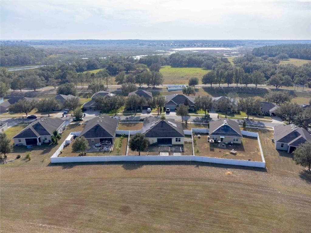 176 Blackstone Creek Rd., Groveland, FL 34736