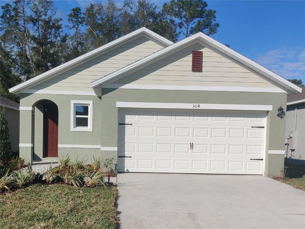 304 Pelham Park Dr., Deland, FL 32720