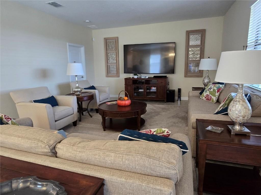 9037 Shadow Mountain St., Davenport, FL 33896
